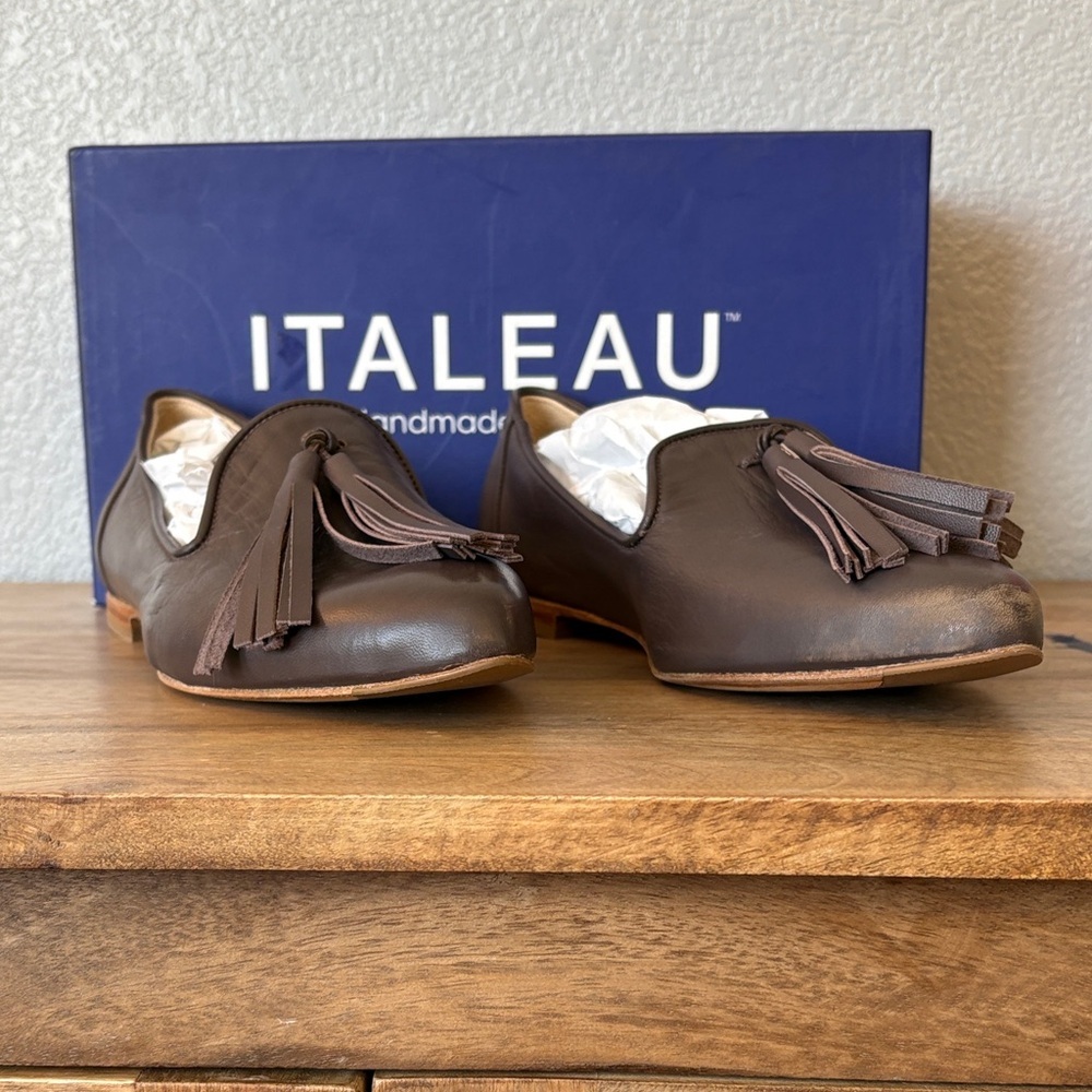 Italeau women’s Brown Leather Tassel Loafers